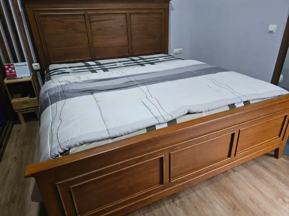 Dipan king size bed kayu jati asli jepara