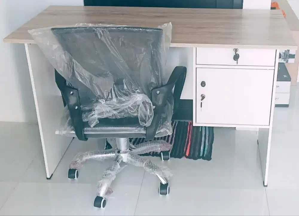 Meja Kursi Kerja Kualitas Baru Gratis Antar Area Bekasi