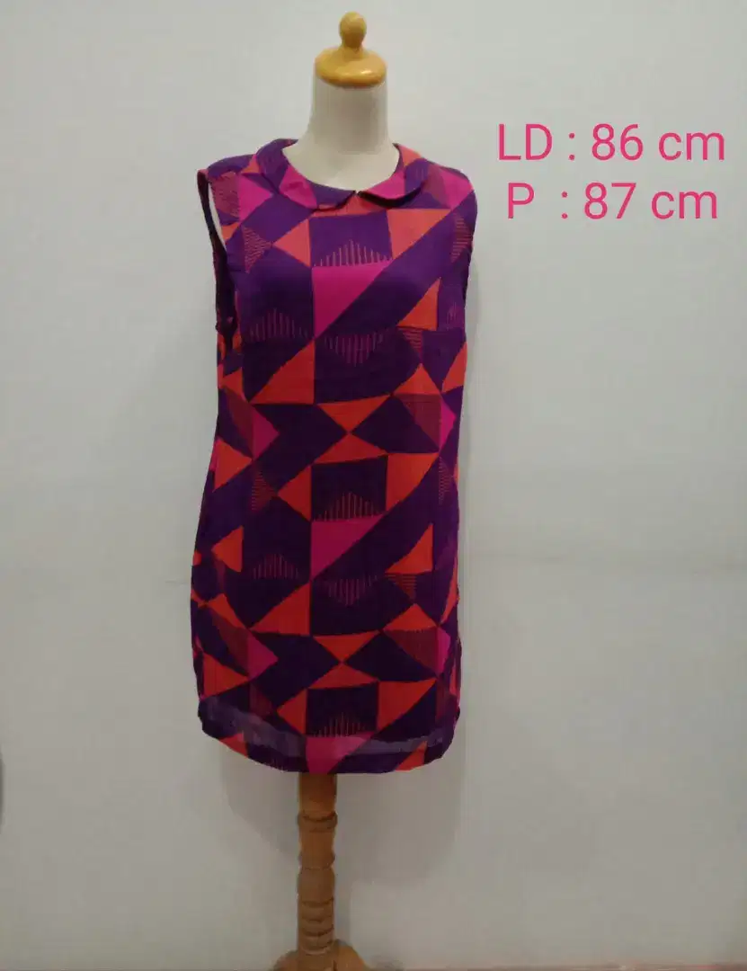 Midi Dress Merk Accent Preloved