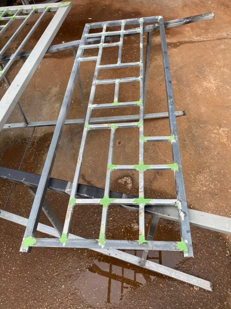 Teralis jendela minimalis