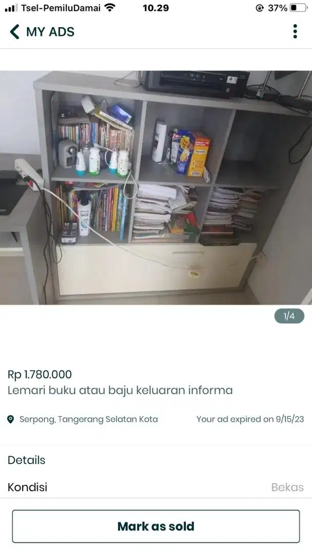 lemari baju atau tempat buku temapat pajangan juga bisa