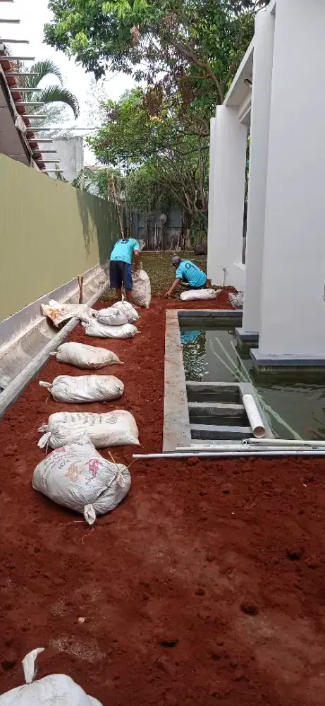 Jual tanah merah karungan untuk taman