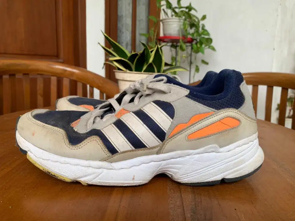 Sepatu adidas murah