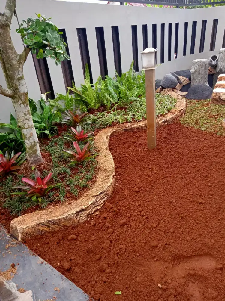 Tukang rumput tukang taman