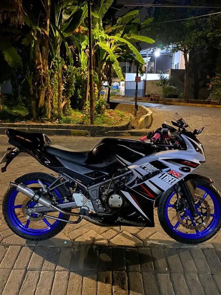 Kawasaki ninja RR 150 new limited edition tahun 2015