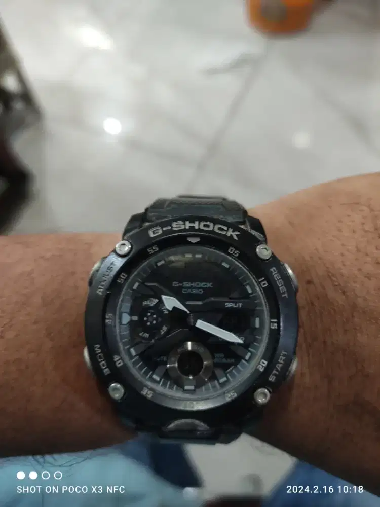 G-Shock ga 2000 hitam carbon
