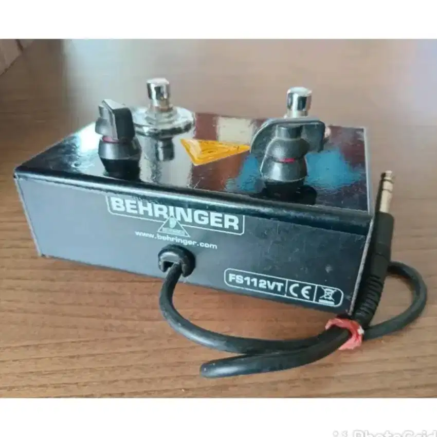 Foot Switch Efek Gitar Behringer FS 112 VT