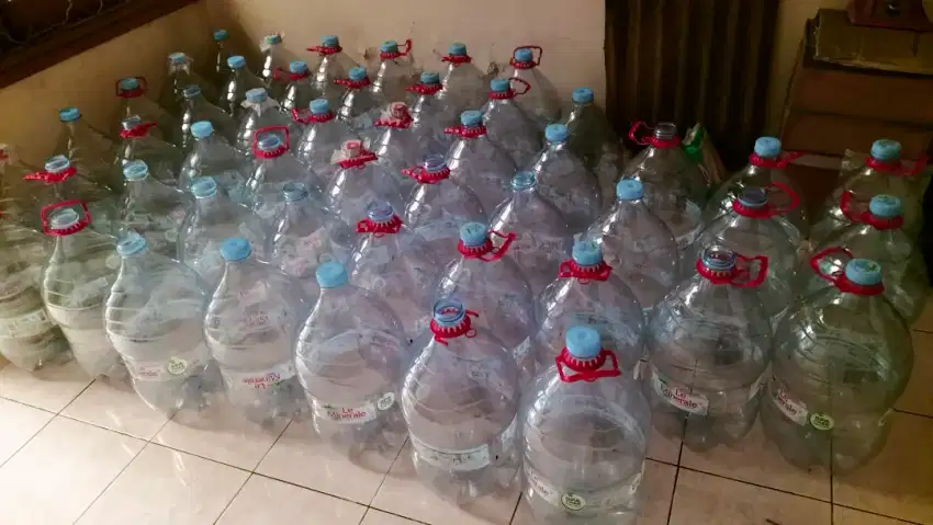 Galon Le mineral 15Lt (kinclong bersih)