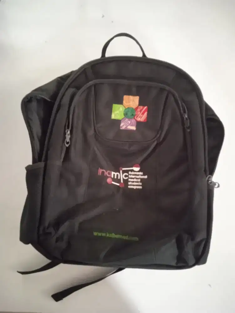 Aneka Tas Laptop Traveling belanja  kuliah santai