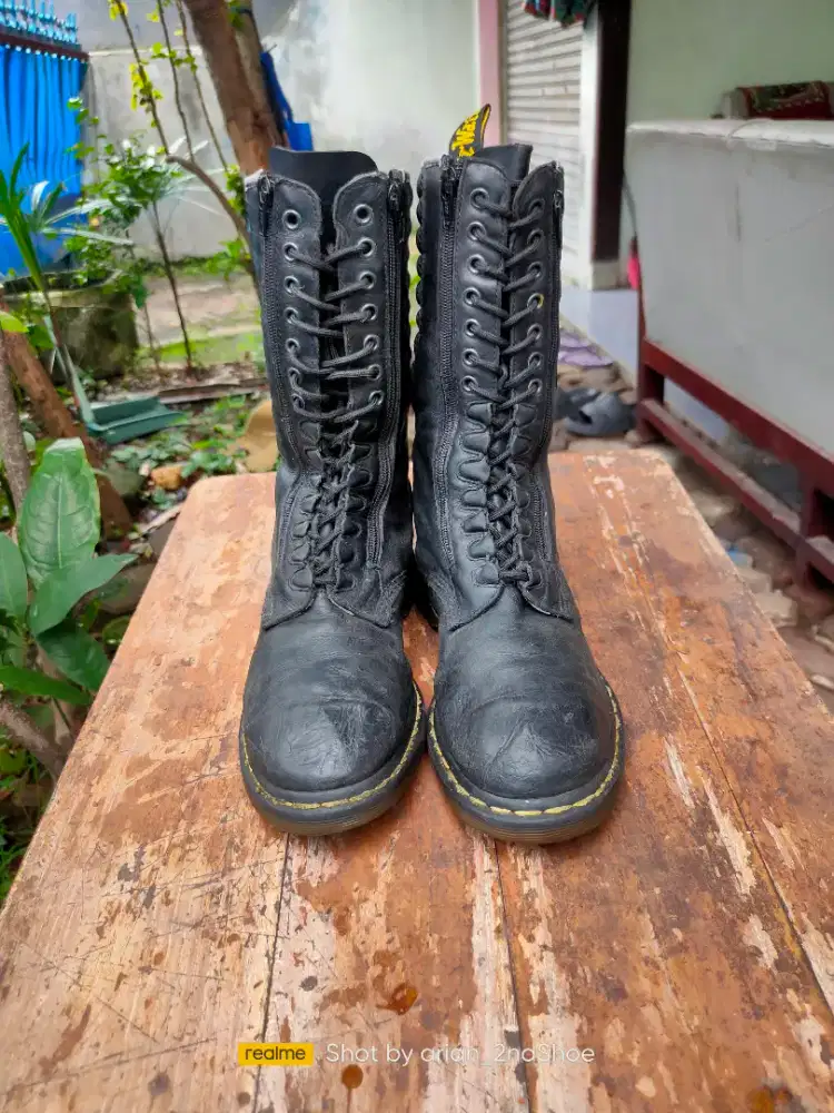 Dr. Martens 1C11 Rock Model 16Hole Black ORIGINAL