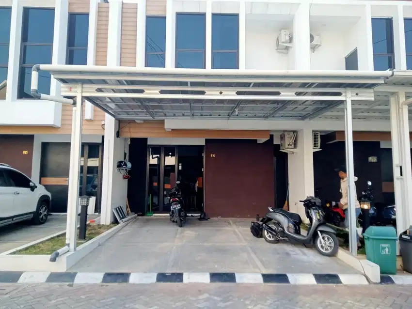 Kanopi baja ringan