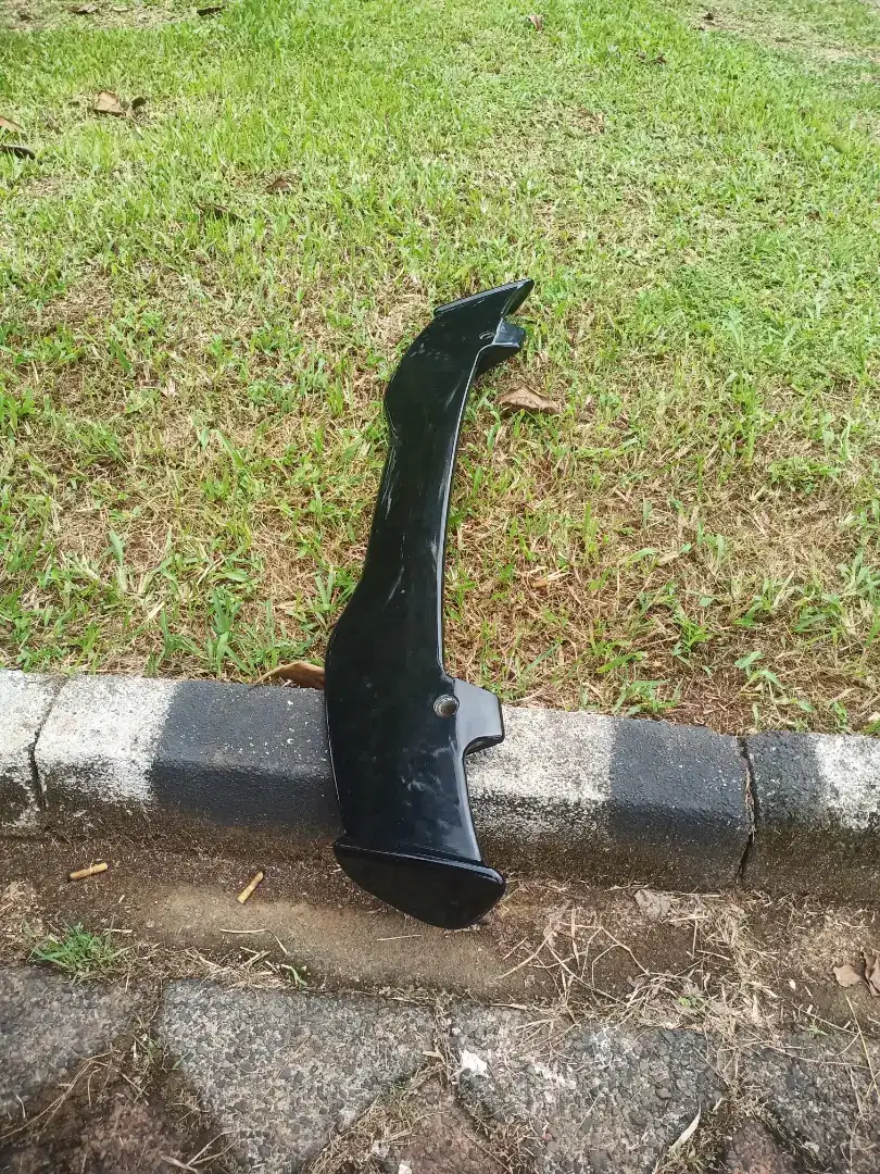 Spoiler honda brio