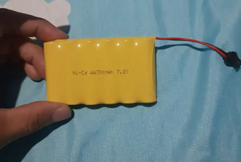 Baterai Charger 7.2 Volt AA 700MAH