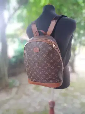 Tas ransel branded