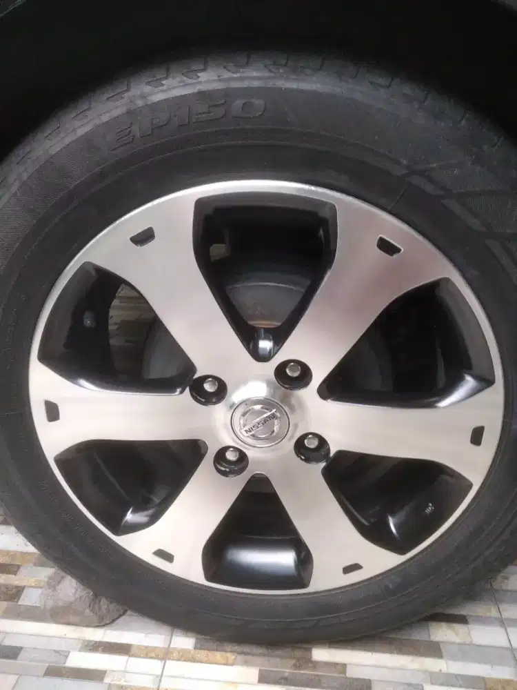 Velg nissan xgear