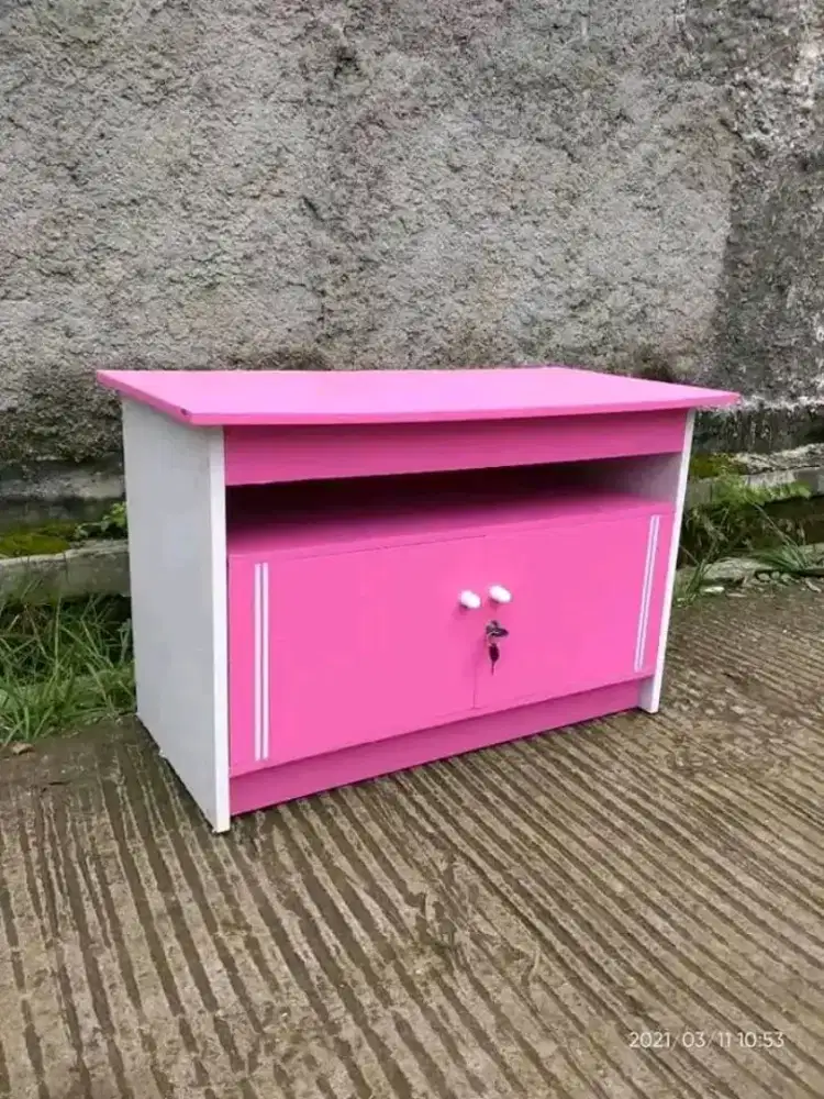 meja tv minimalis warna bisa riques