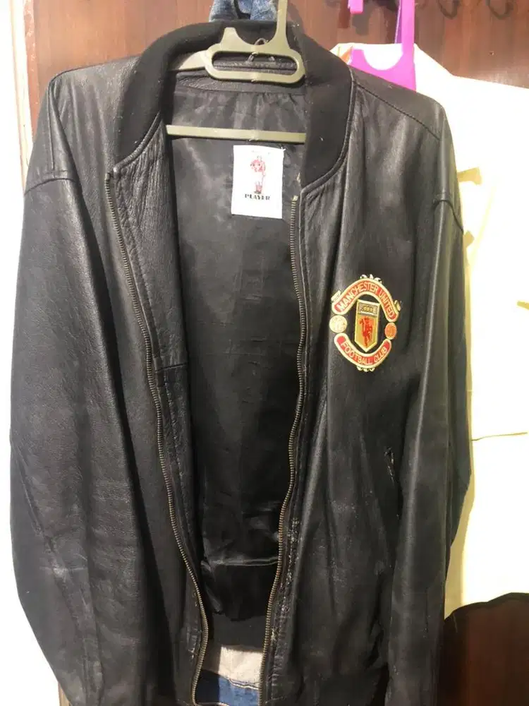 Jaket kulit Memchester United made in UK