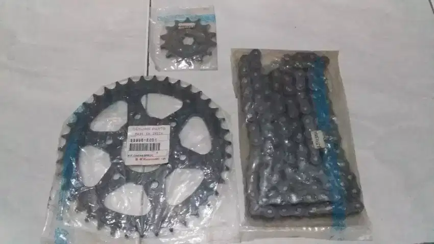 Gear set Ori Kawasaki Pulsar 200NS.