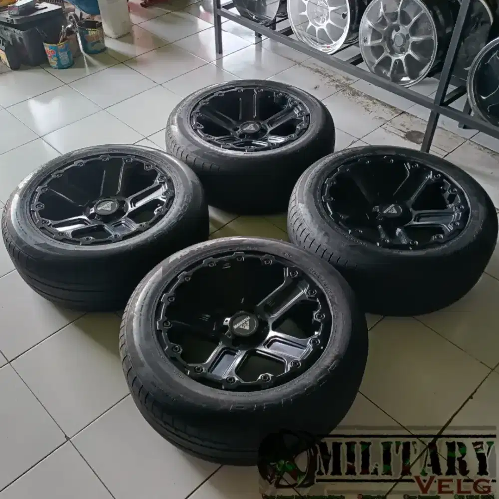 WLCROX R20 PCD 6/139.7 likenew