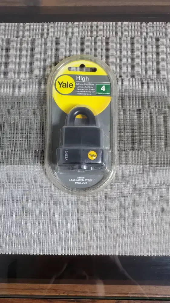 Gembok Padlock Yale Y220/51 Outdoor Laminated Steel 51mm