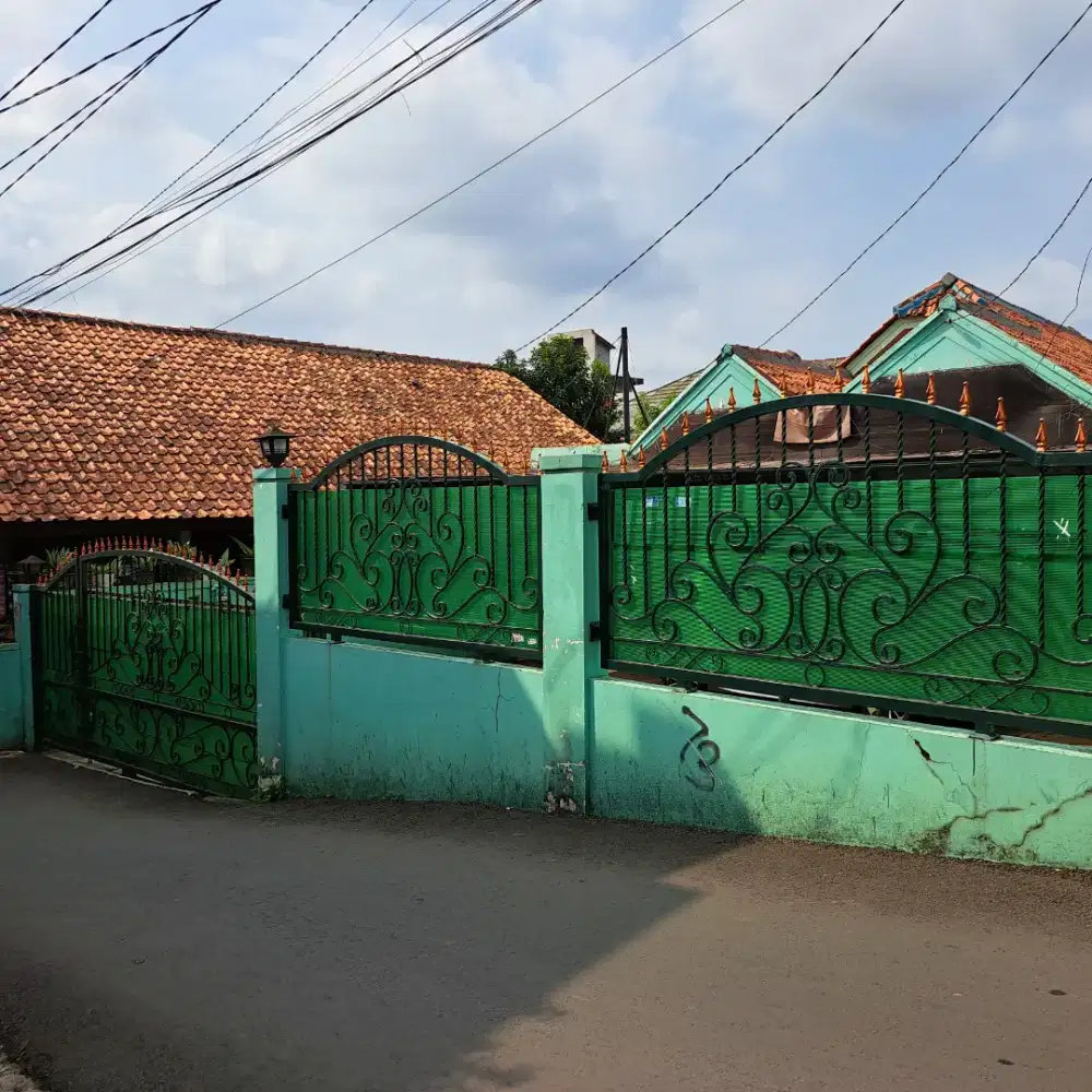 DIJUAL CEPAT RUMAH BEJI-DEPOK LT 338 M² FREE FURNITURE