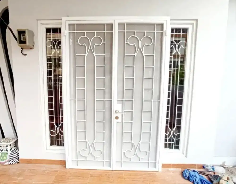 Tralis jendela rumah