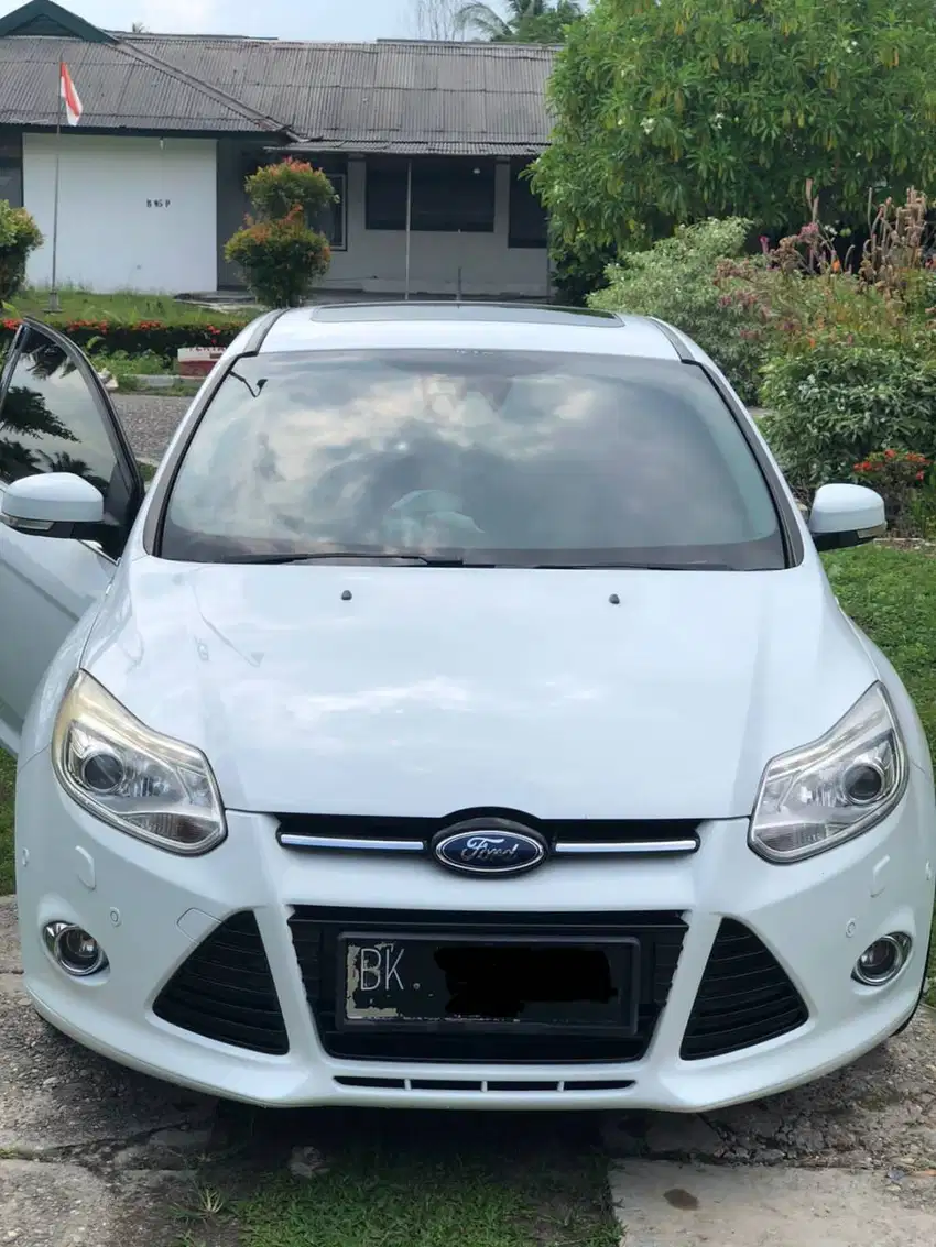 Ford Focus 2.0 Hatchback Kelas Tertinggi Pemakaian Tahun 2017