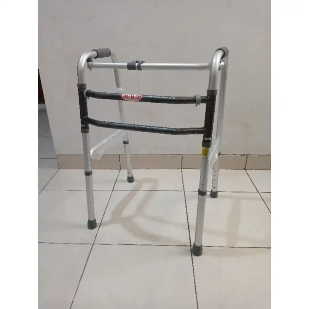Walker Tanpa roda Alat bantu berjalan lansia