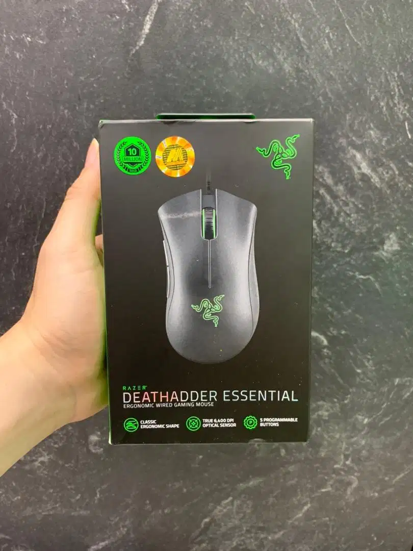 Razer Deathadder Essential Gaming Mouse