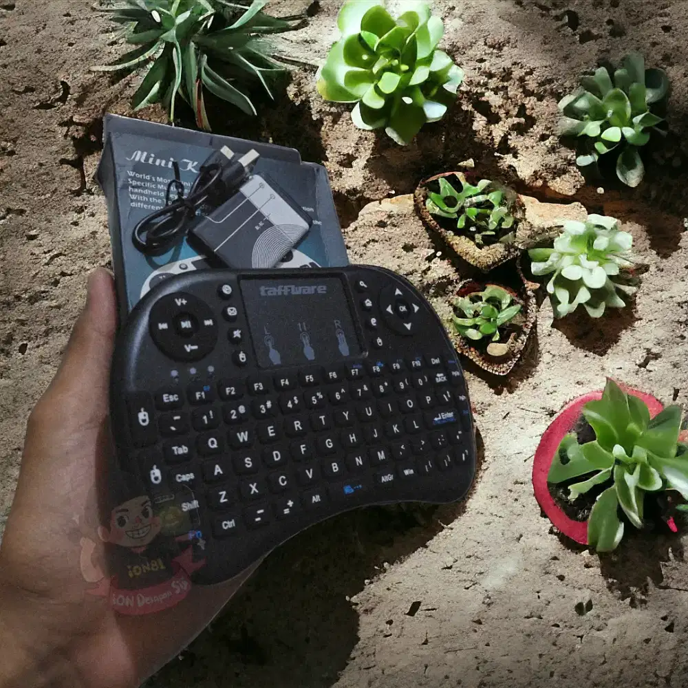 Keyboard Wireless Tanpa Kabel TrackPad Kursor Bluetooth Wirles