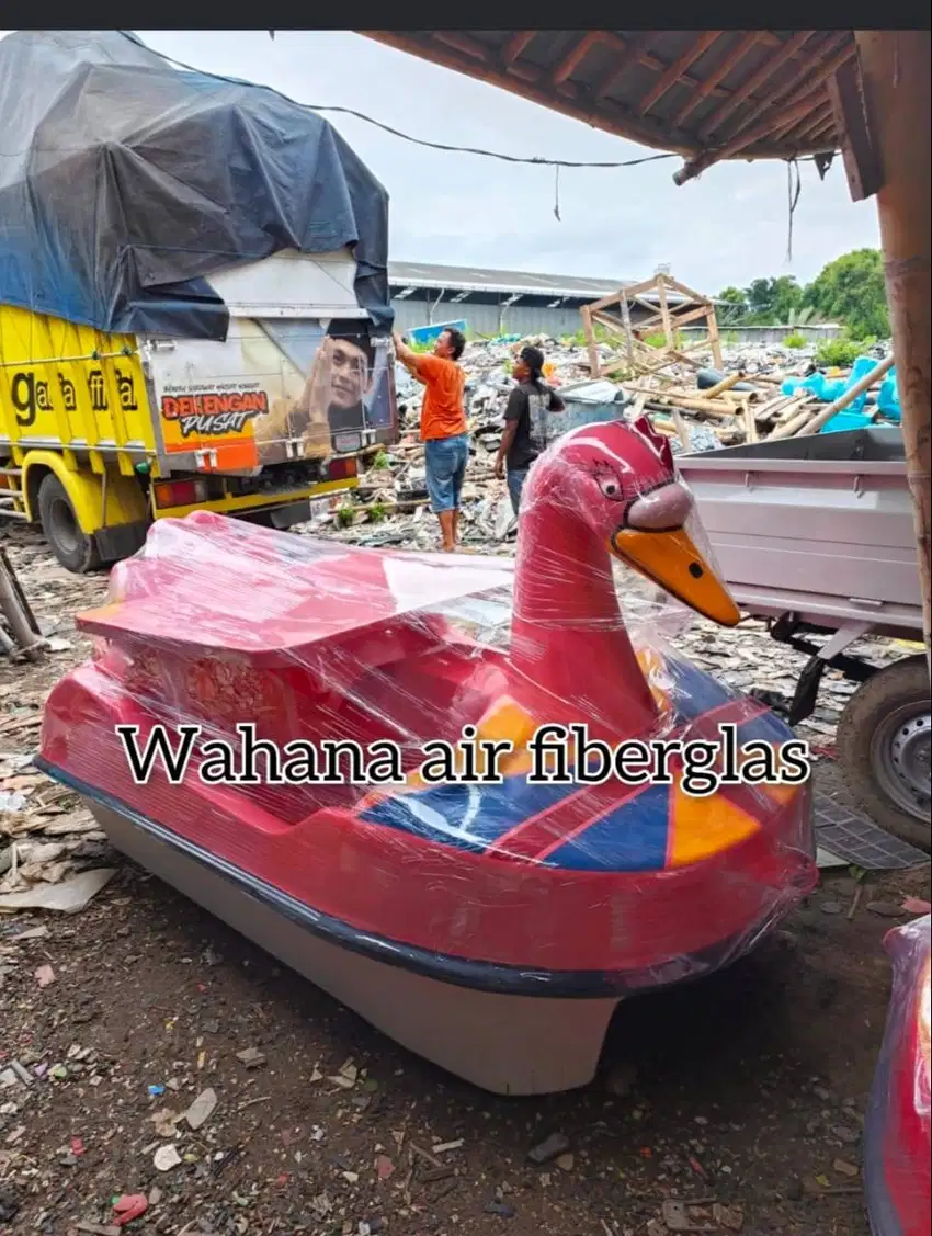 wahana sepeda air fiberglass,bebek,itik,angsa,mobilan,siap kirim