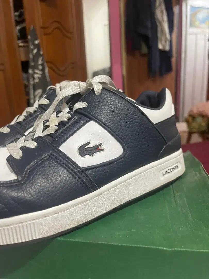 SEPATU COWO LACOSTE