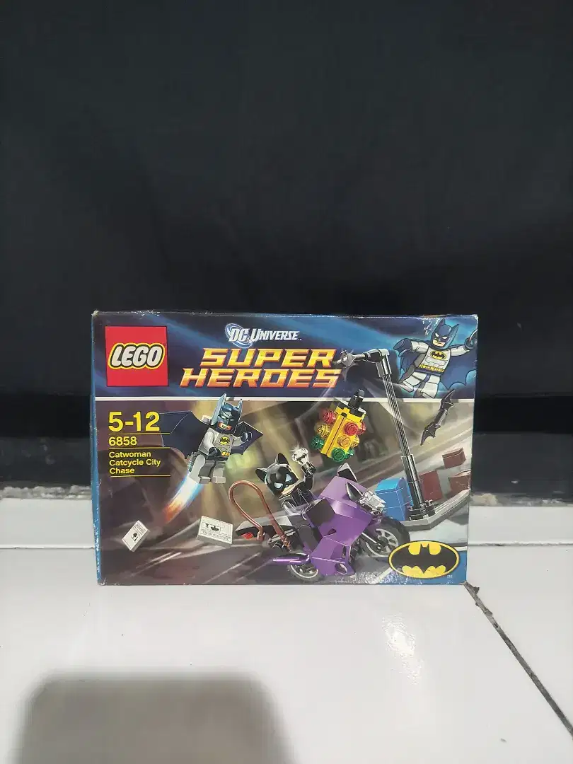LEGO Super Heroes 6858 Catwoman Catcycle City Chase original