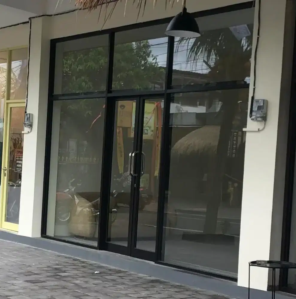 partisi kaca kusen aluminium