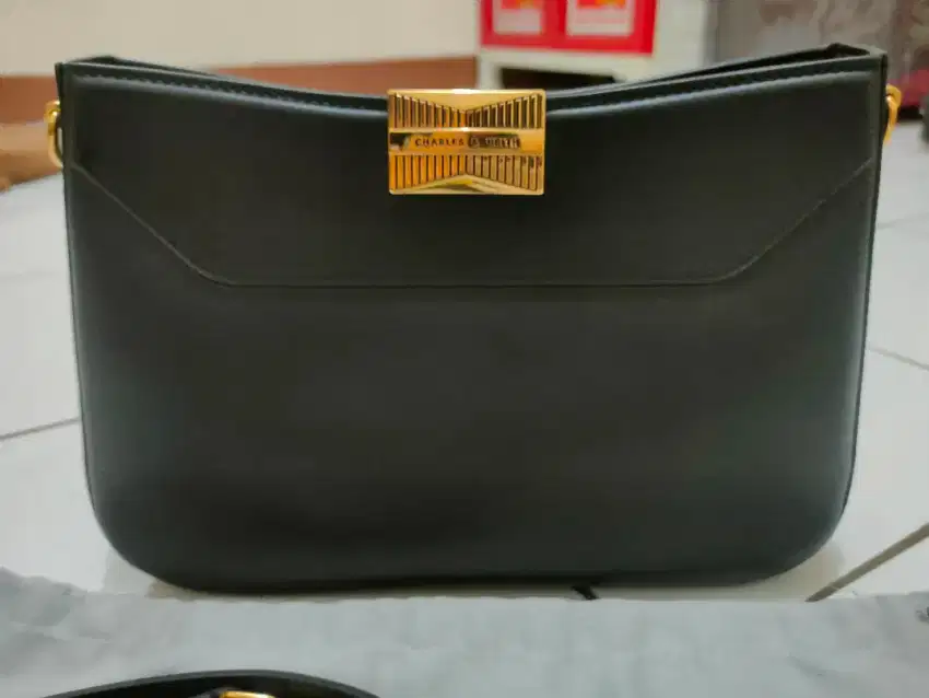 TAS CHARLES & KEITH BLACK