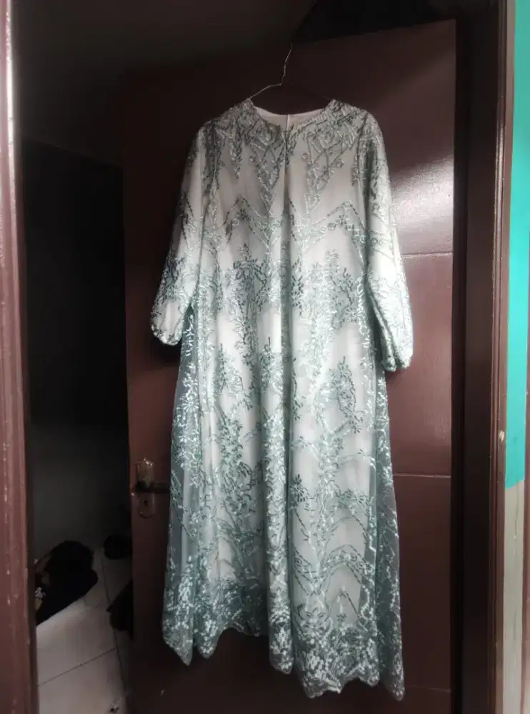 Dress Brokat Tile Sage Green