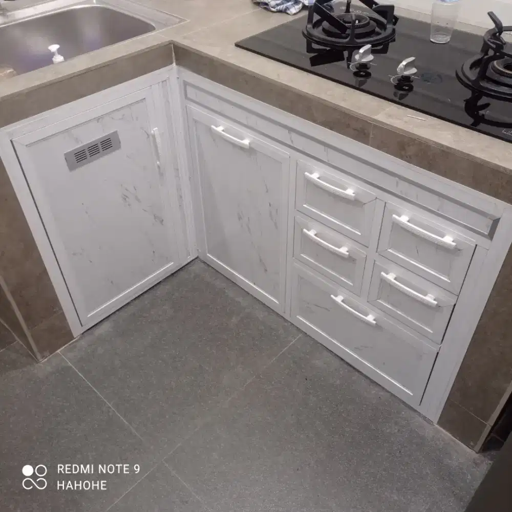 Kitchen Set Aluminium ACP Silver