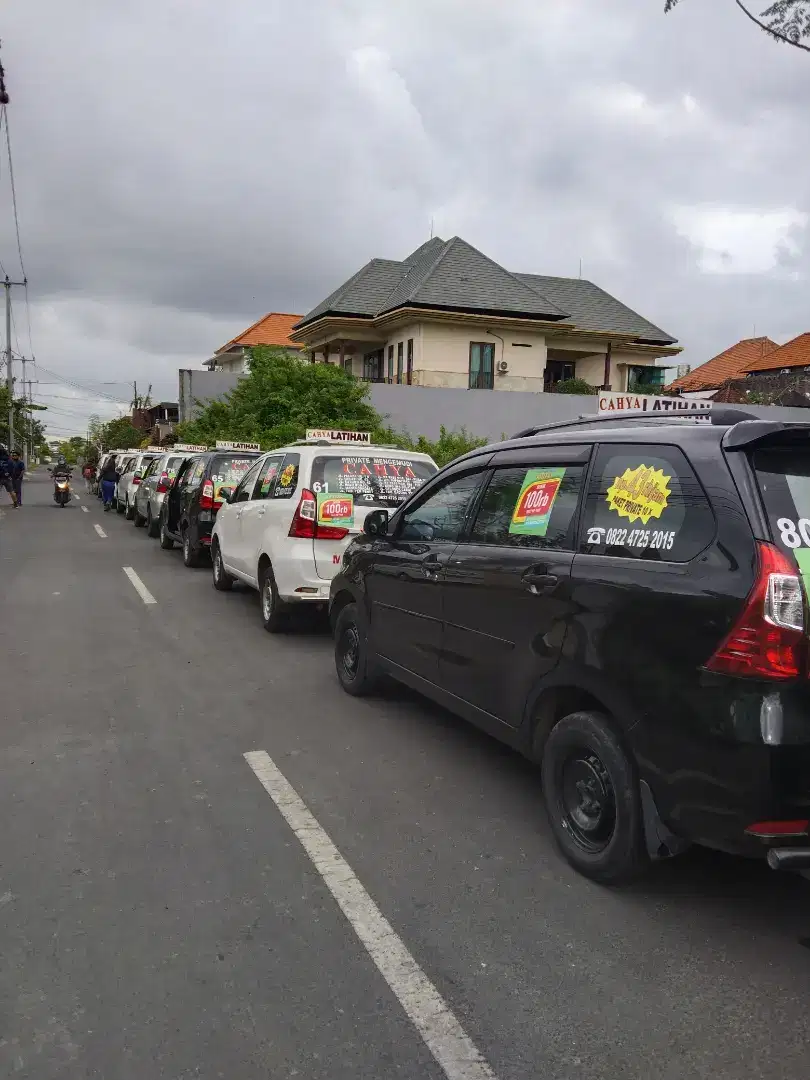 Dibutuhkan Sopir / Instruktur Mengemudi Sebanyak-banyaknya