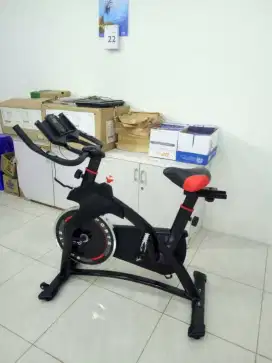 Alat fitnes spinning bike TF 930