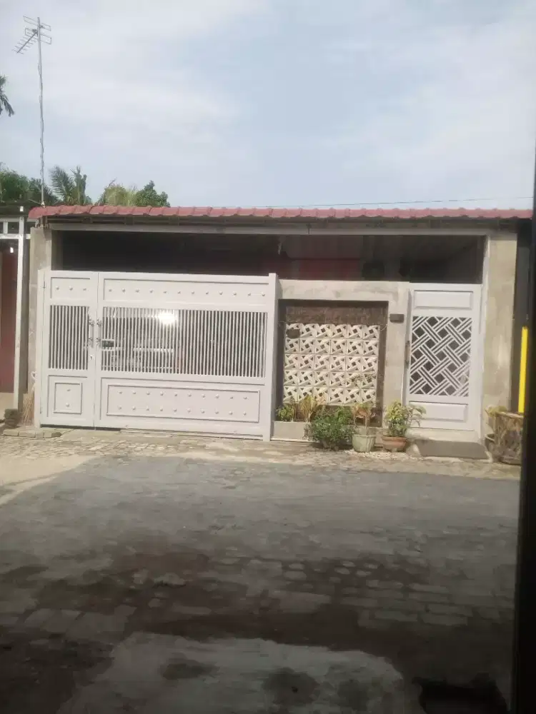 Pagar dorong minimalis