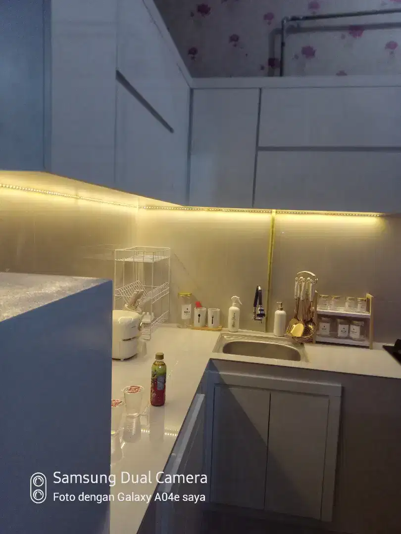 Kitchen set modern minimalis istimewah