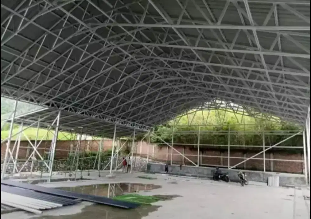 Spesialis pemasangan baja ringan