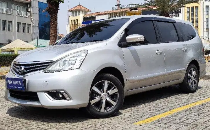 [OLX Autos] Nissan Grand Livina 1.5 XV Bensin-MT 2017 Silver - Mobil ...