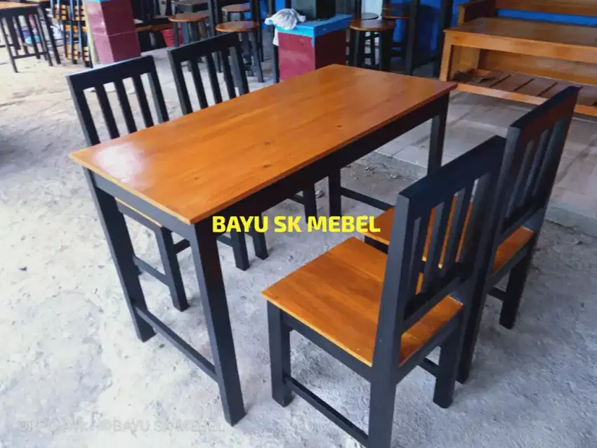 Set meja kursi makan minimalis