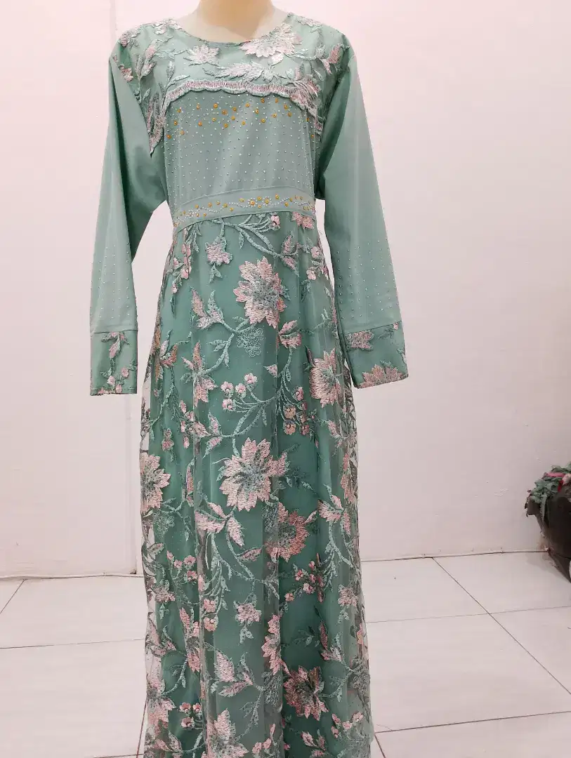 Yesaya Dress Brokat Tosca All Size