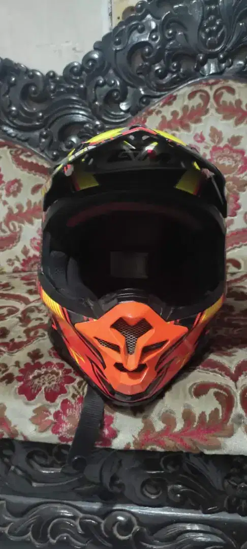 Helm merk GM UK M