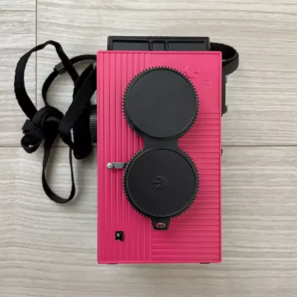 mainan kamera kamen rider decade warna pink