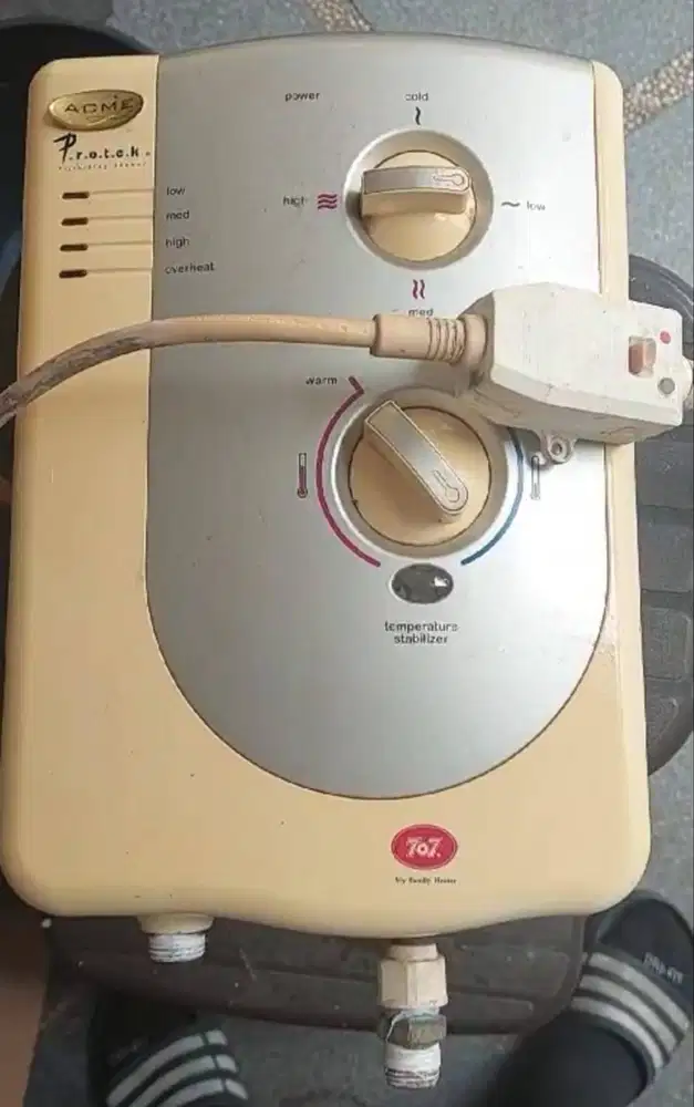 Water heater - pemanas air instant ACME 707