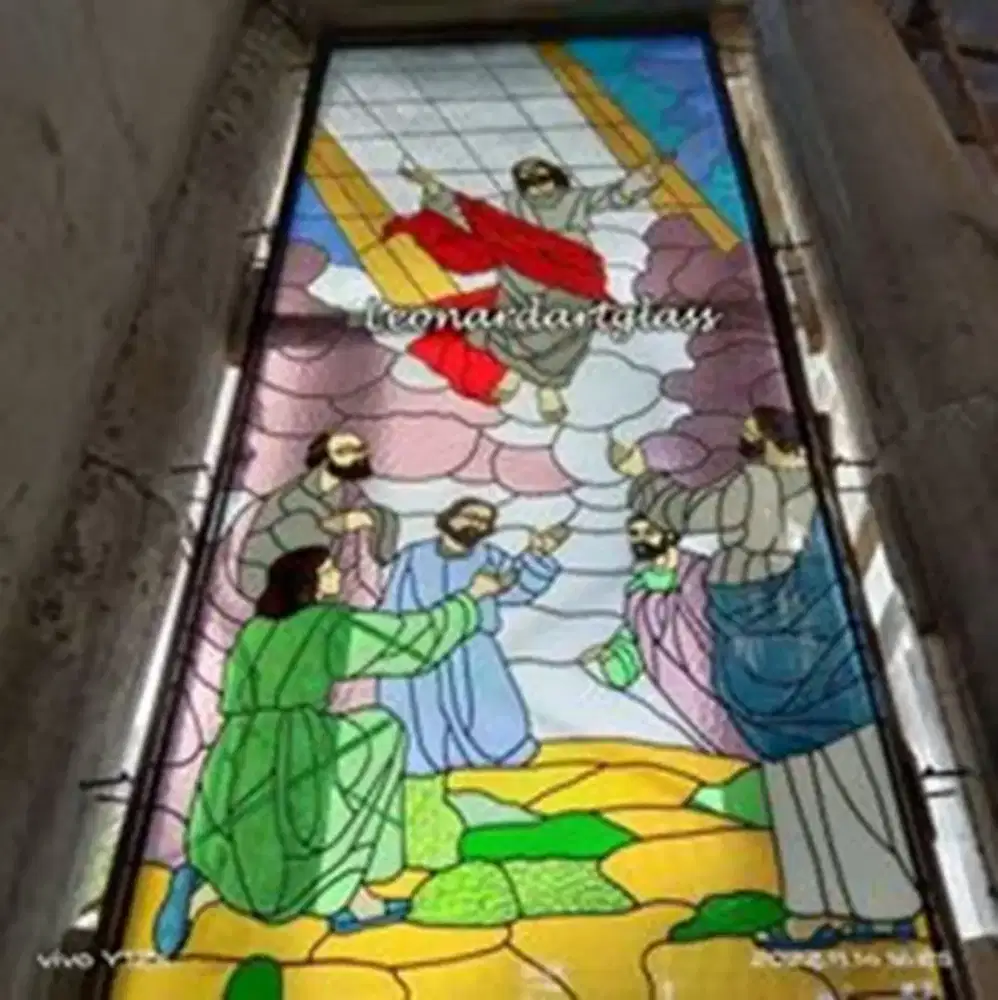 Stained glass gereja