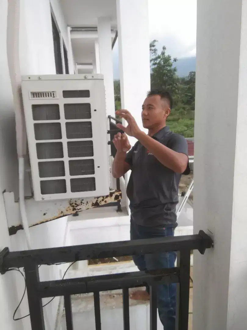 Jasa servis ac panggilan kami amanah dalam pekerjaan dan bergeransi